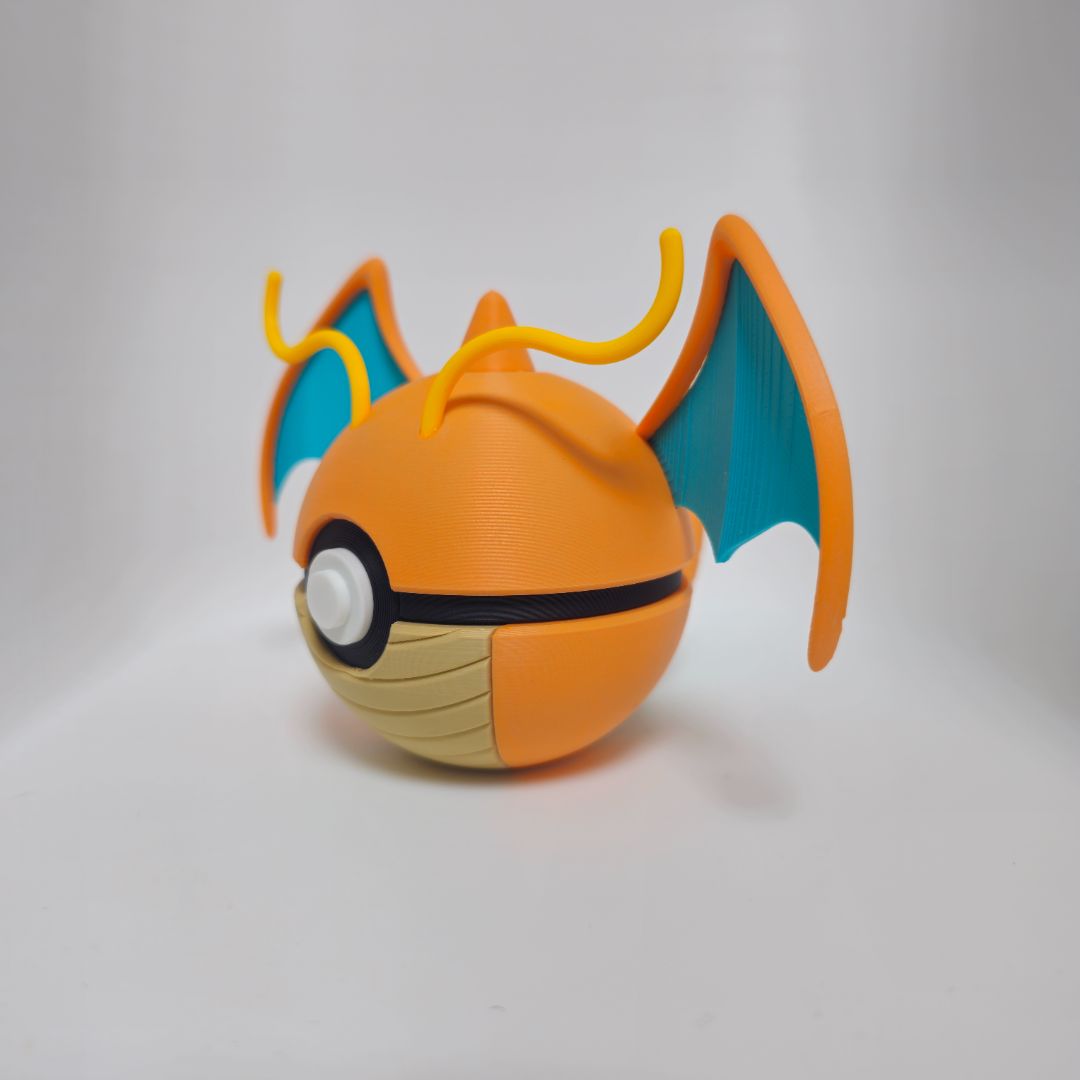 0149 Dragonite Poké Ball