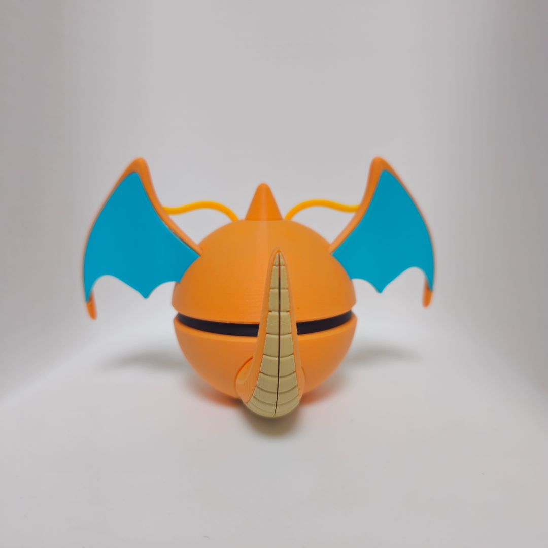 0149 Dragonite Poké Ball