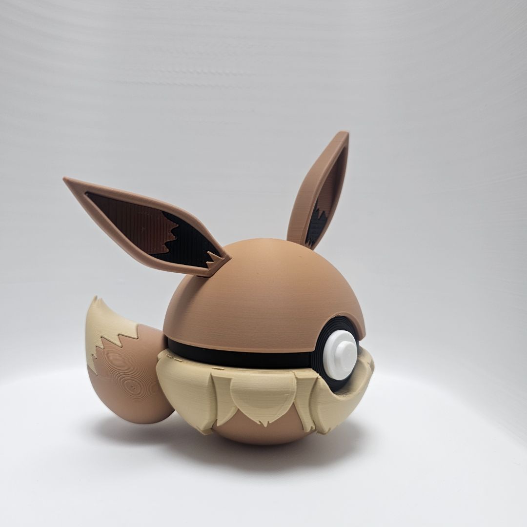 0133 Eevee Poké Ball