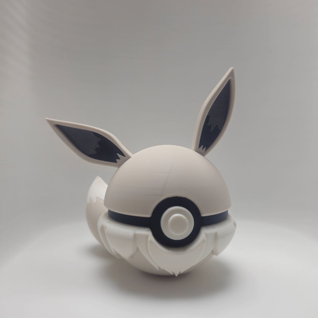 0133 Shiny Eevee Poké Ball