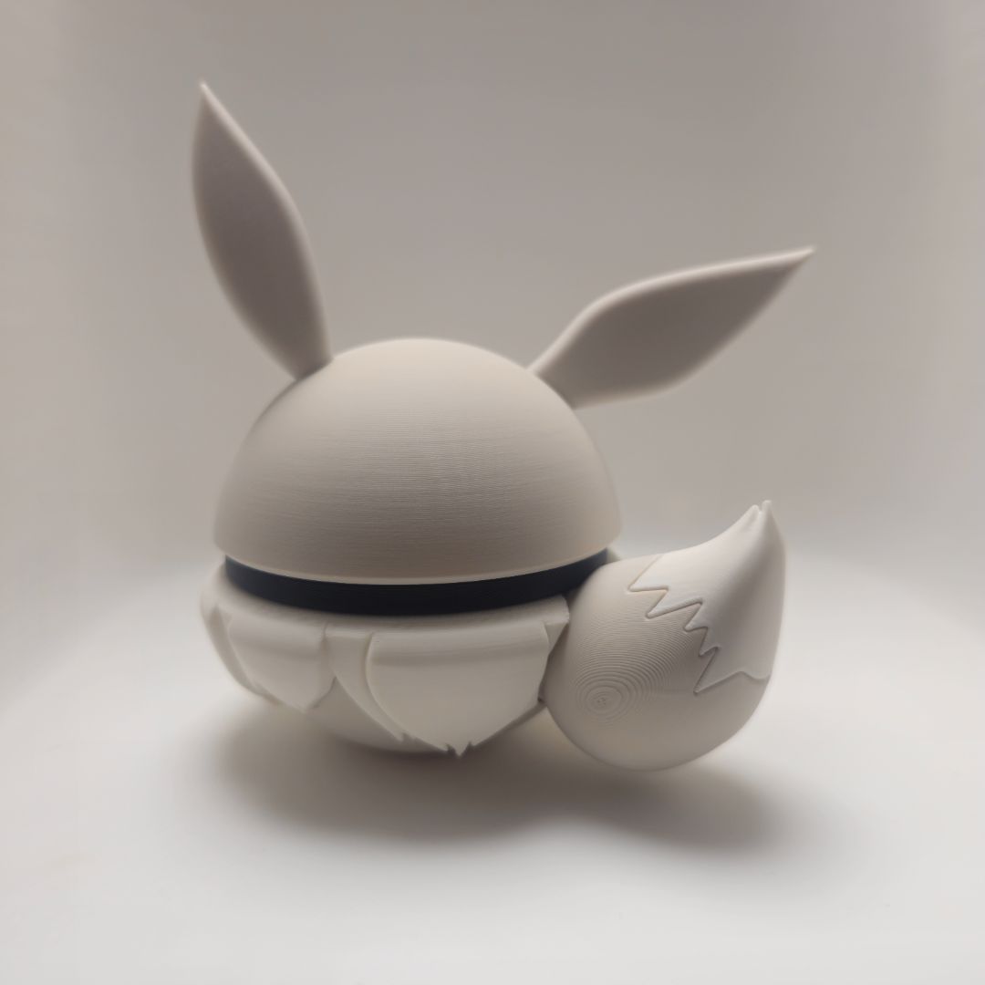 0133 Shiny Eevee Poké Ball