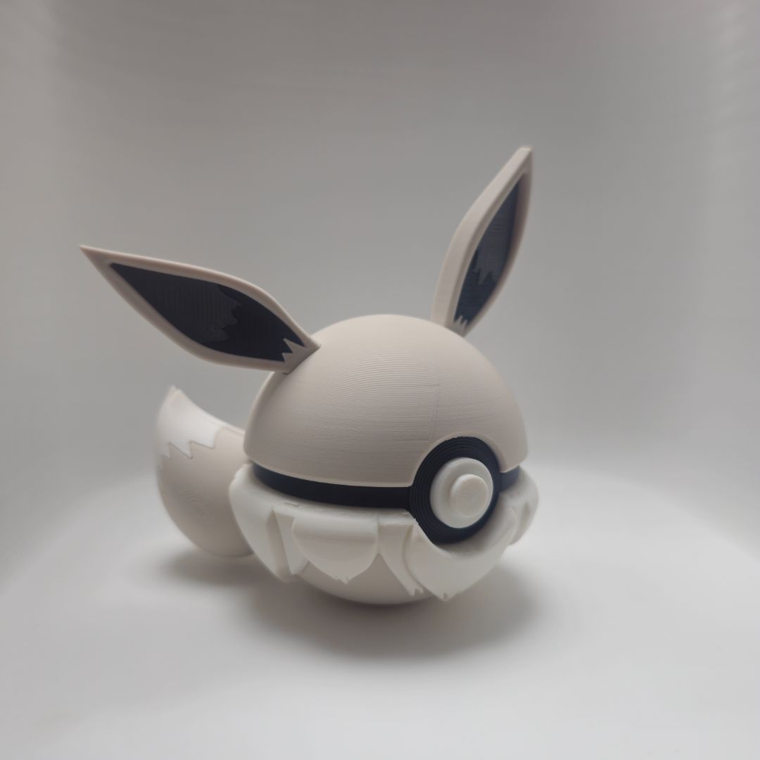 0133 Shiny Eevee Poké Ball