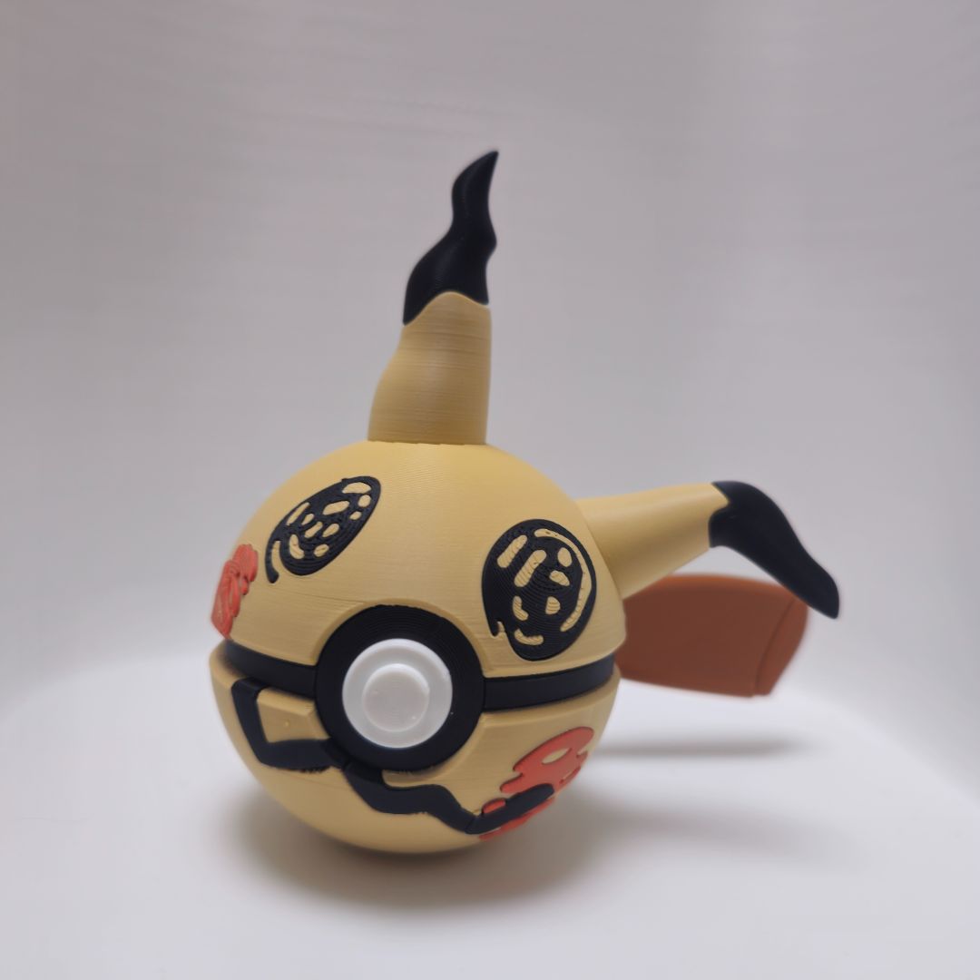 0778 Mimikyu Poké Ball