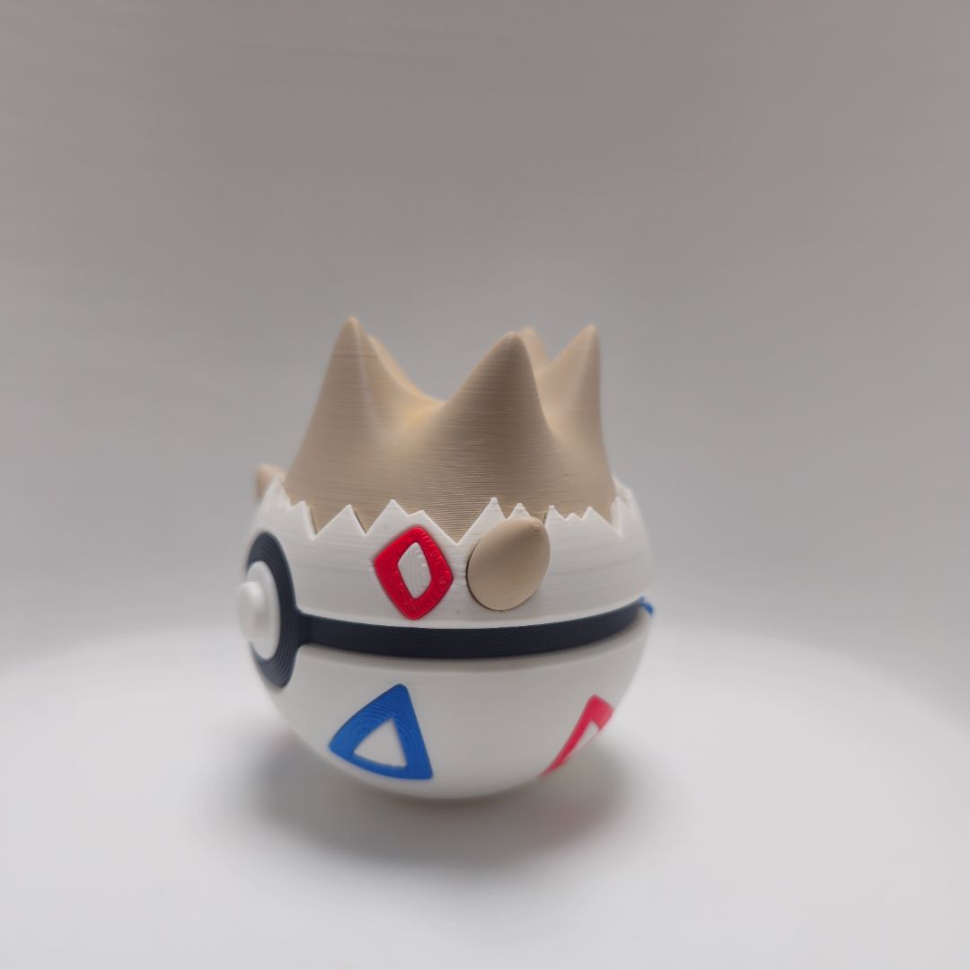 0175 Togepi Poké Ball