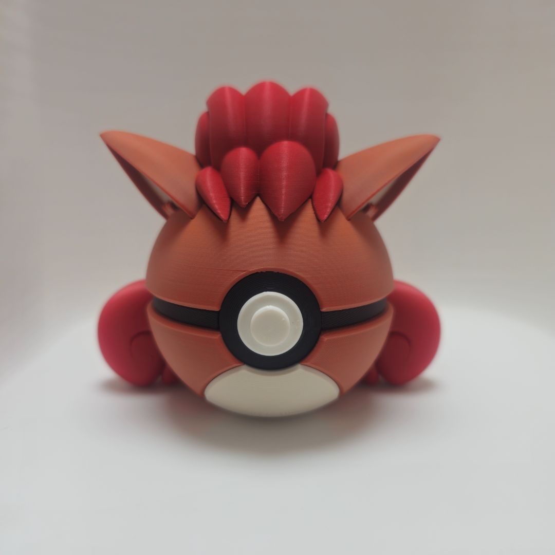 0037 Vulpix Poké Ball