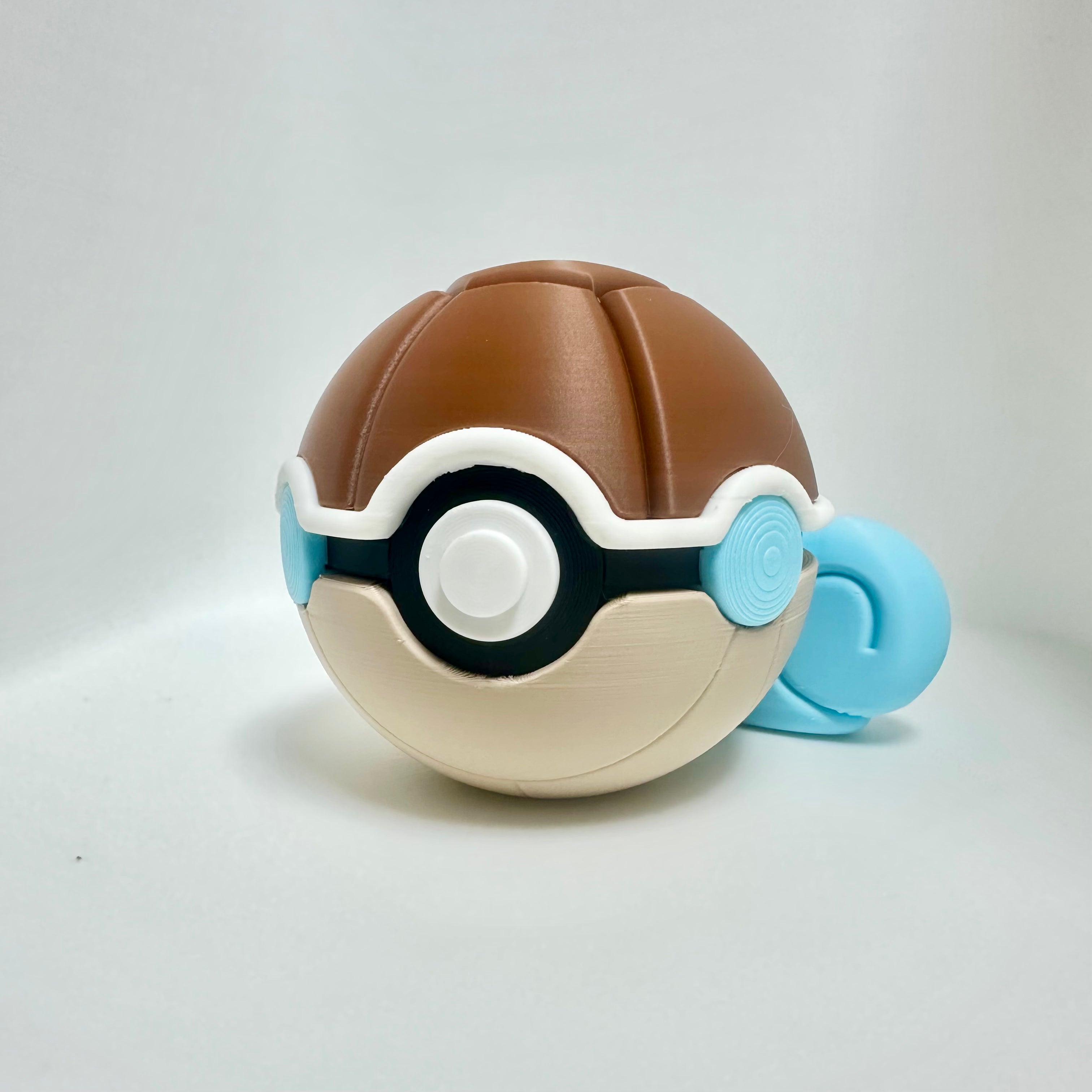 0007 Squirtle Poké Ball